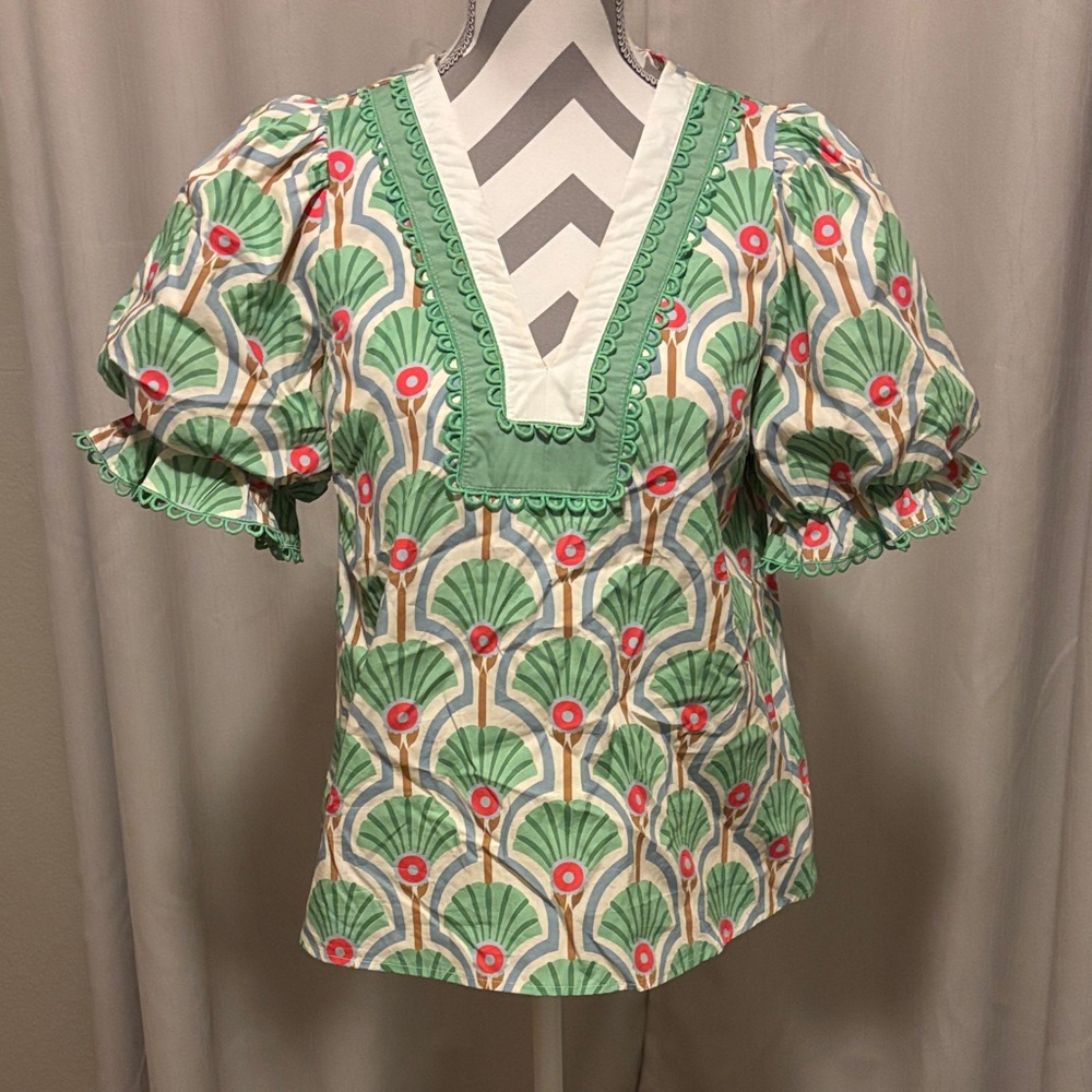 Entro Green and Pink Fan Pattern Blouse